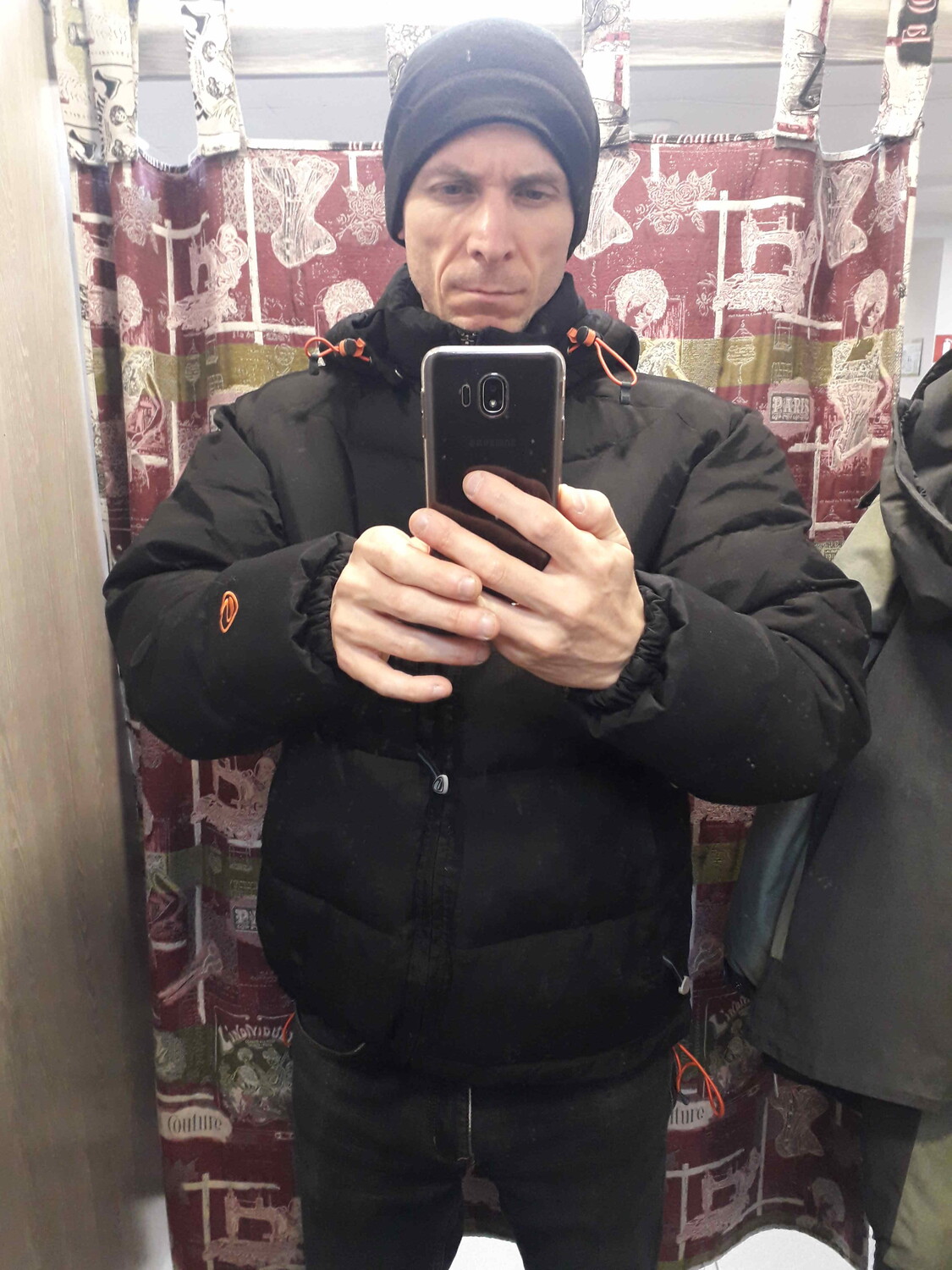 Постер В поиске девушки для серйозных отношений